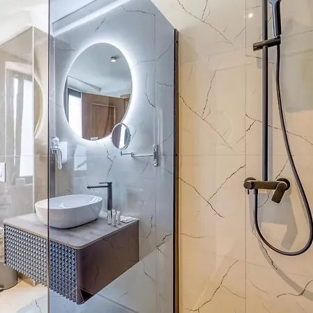 San Valentino Palace 公寓式酒店 4*