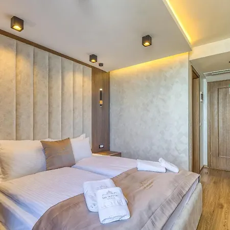 San Valentino Palace 公寓式酒店 4*