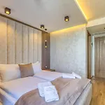 San Valentino Palace Apartahotel 4*