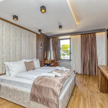 San Valentino Palace شقة فندقية أوماغ